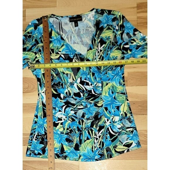 Dana Buchman Cross Over Gathered Side Blouse  - Size M - Picture 10 of 11